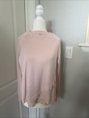 Athleta Girls Light Pink Long Sleeve Pullover